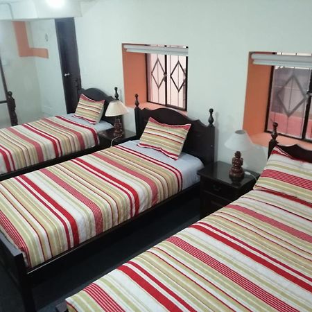 Hostal Victoria Quito Zewnętrze zdjęcie