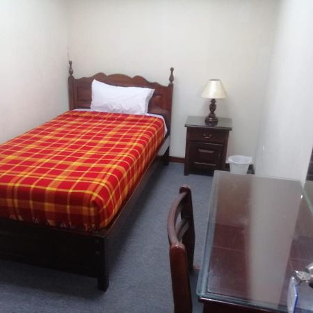Hostal Victoria Quito Zewnętrze zdjęcie