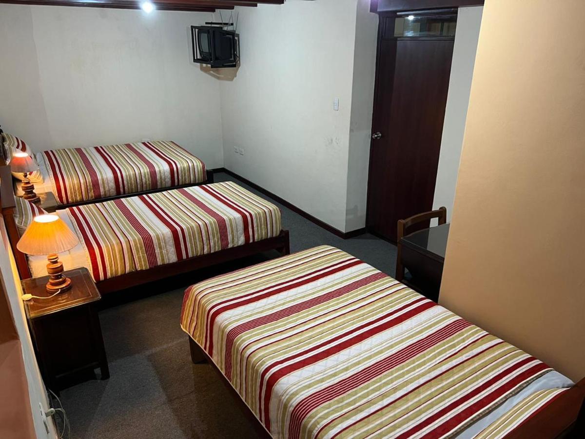 Hostal Victoria Quito Zewnętrze zdjęcie