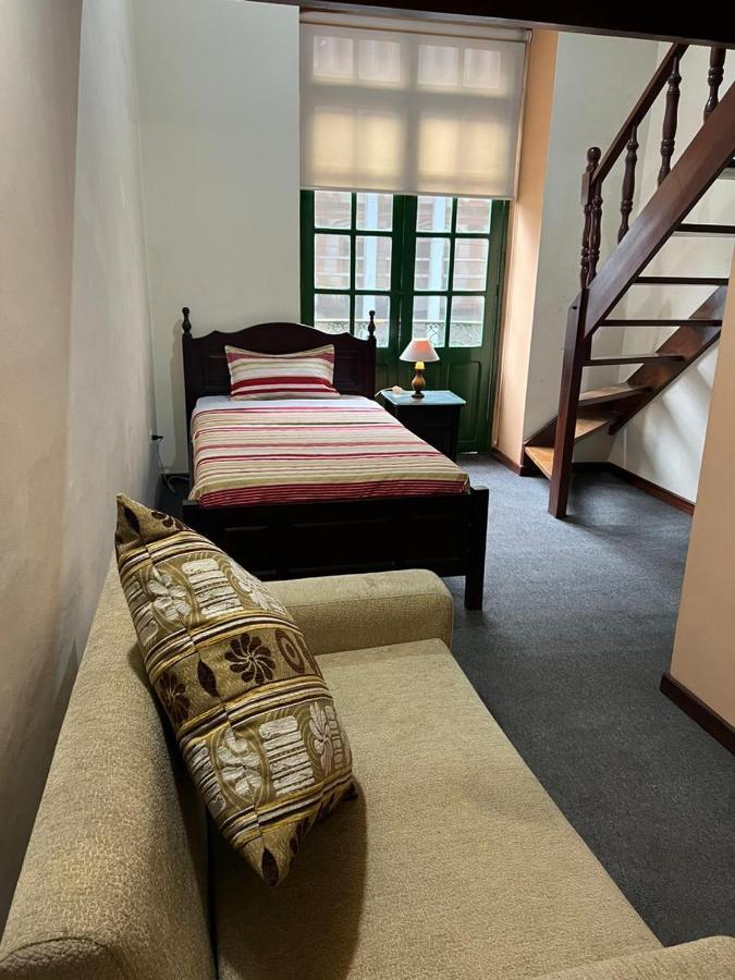 Hostal Victoria Quito Zewnętrze zdjęcie