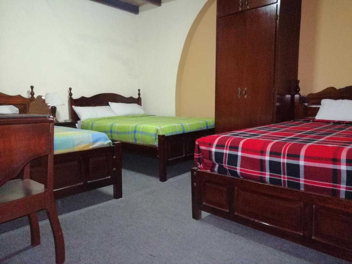 Hostal Victoria Quito Zewnętrze zdjęcie