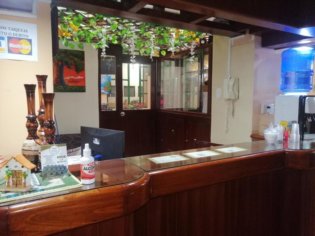 Hostal Victoria Quito Zewnętrze zdjęcie