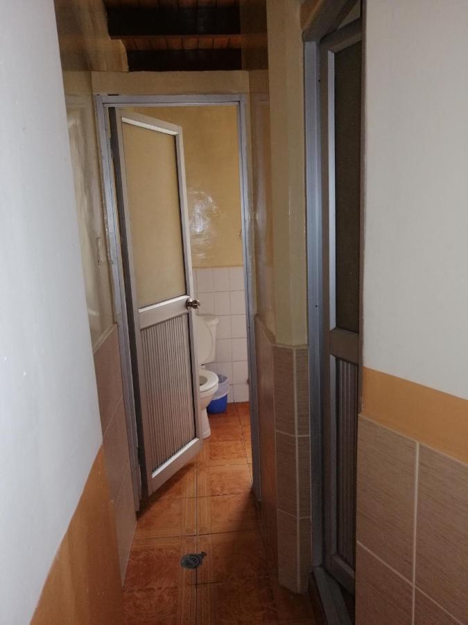 Hostal Victoria Quito Zewnętrze zdjęcie
